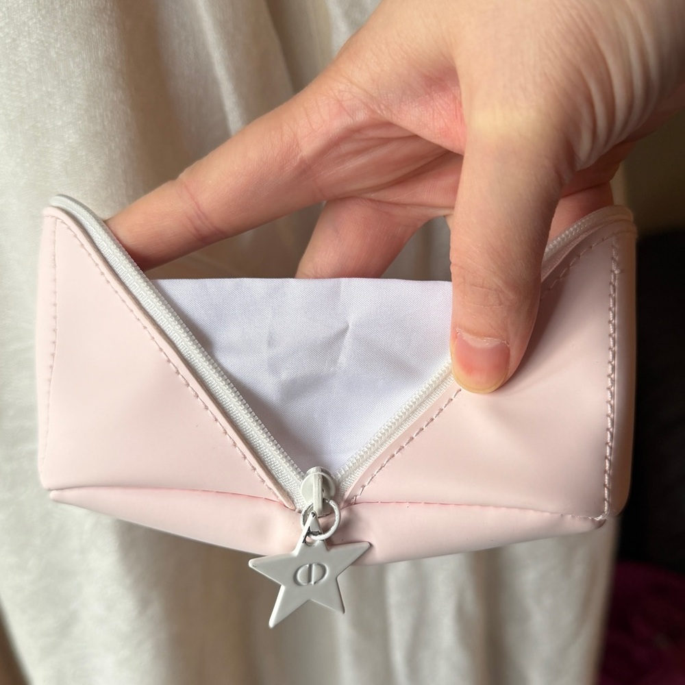 Dior open-flat pink make up case